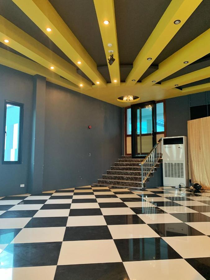 Marlin Hotel Сураттхани Экстерьер фото