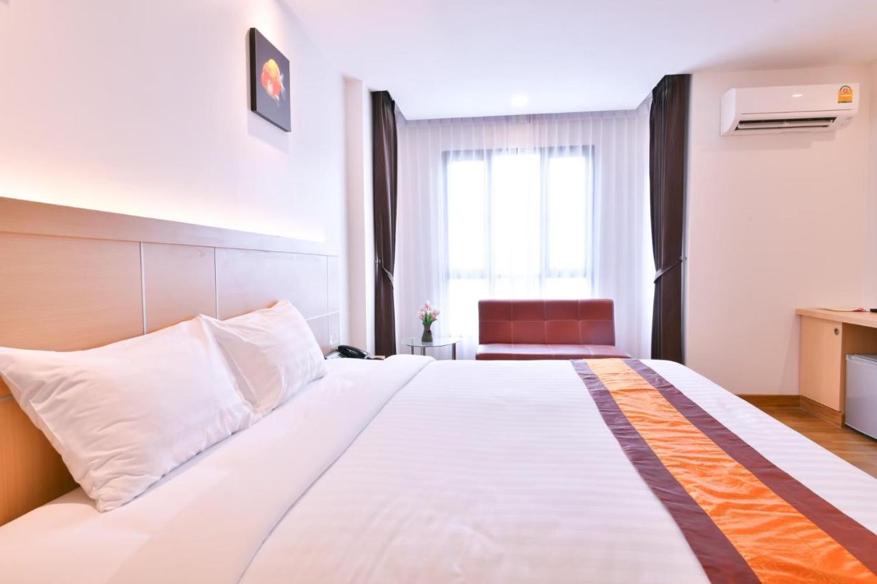 Marlin Hotel Сураттхани Экстерьер фото